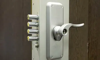 Riverdale Locksmith Service Riverdale, IL 708-303-9266 Riverdale Locksmith Service Riverdale, IL 708-303-9266